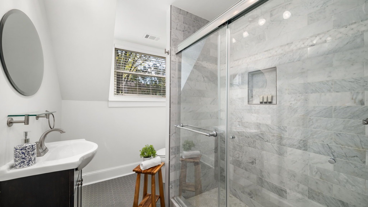 Photo of Bathroom in East Side