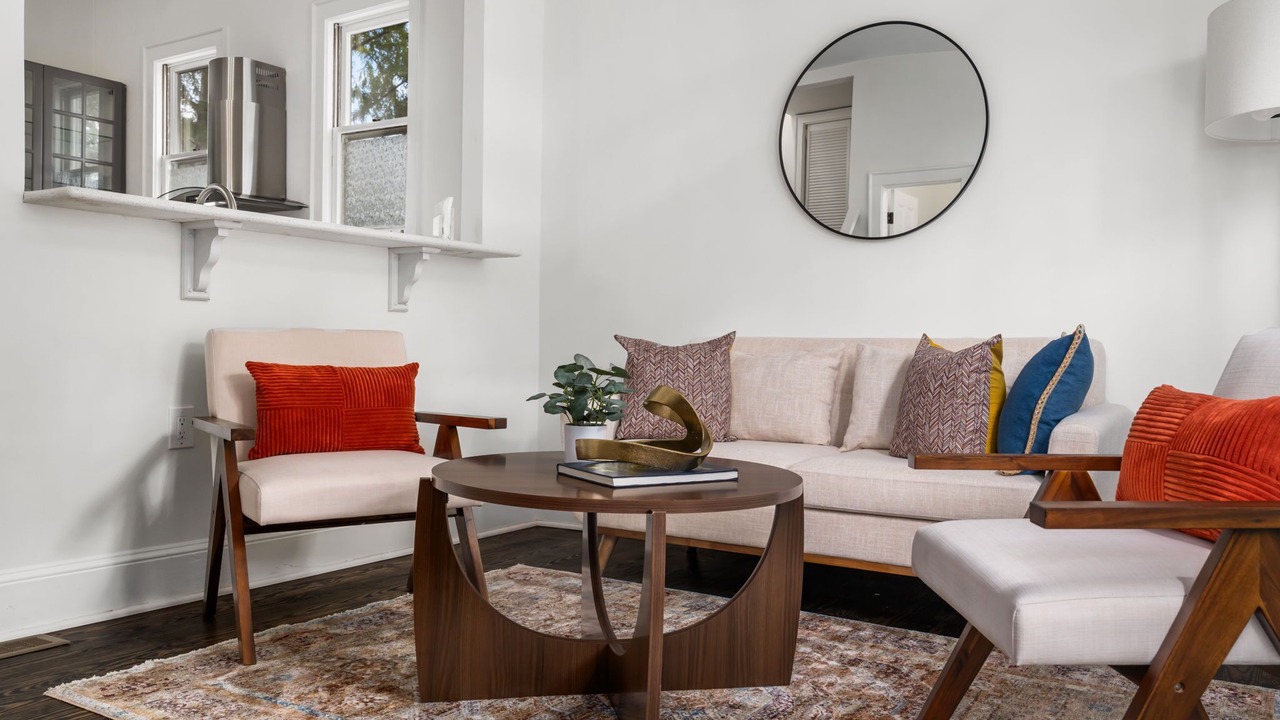 Photo of Livingroom in East Side