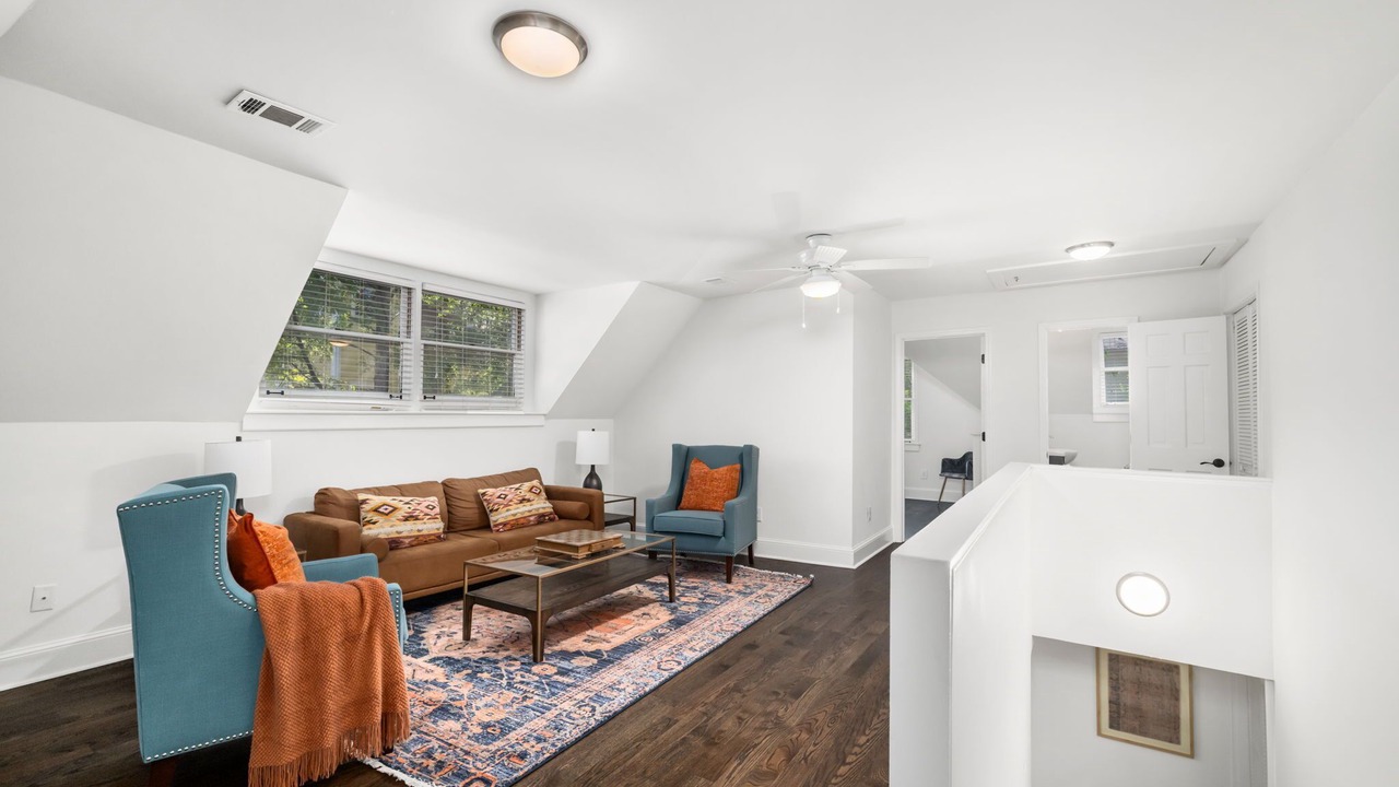 Photo of Livingroom in East Side