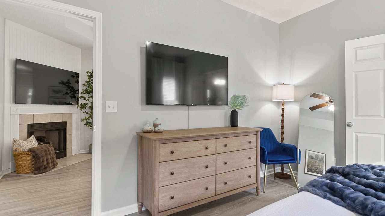 Photo of Bedroom in Northport