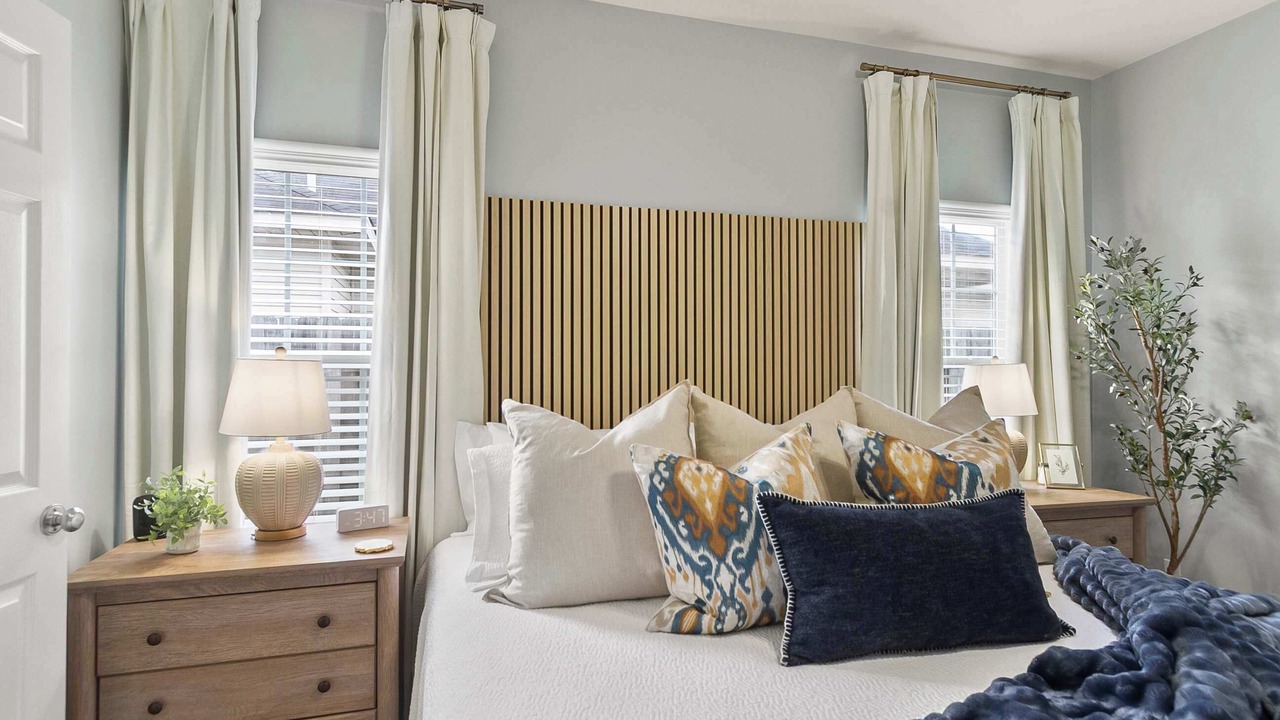Photo of Bedroom in Northport