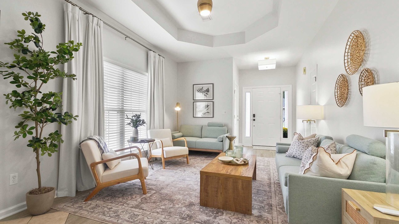 Photo of Livingroom in Northport