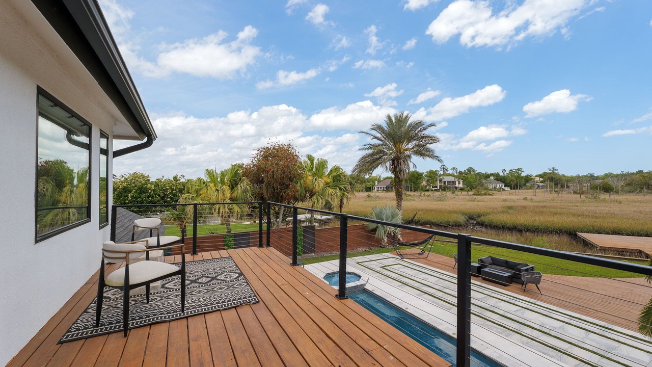 Photo of Patio Balcony in Palm Valley