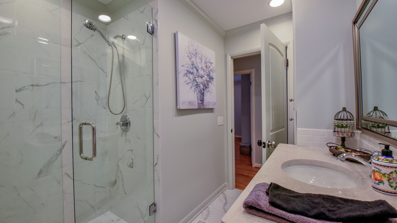 Photo of Bathroom in Tuscaloosa