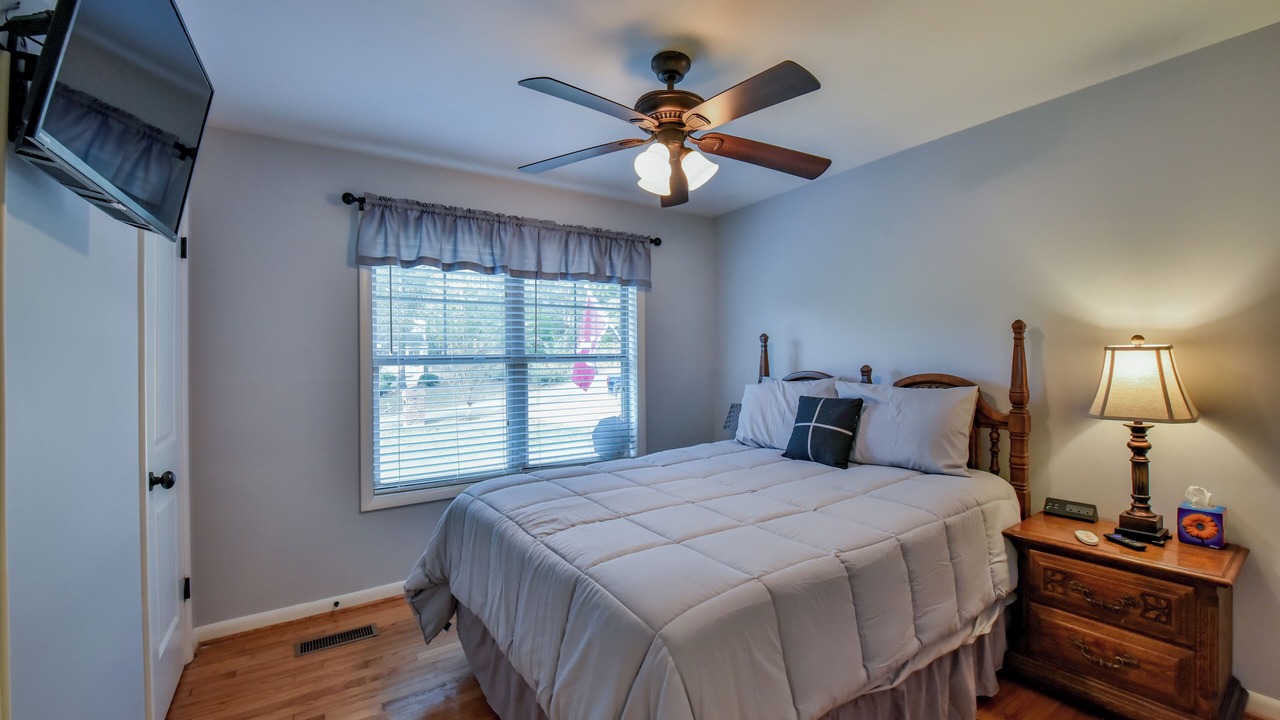 Photo of Bedroom in Tuscaloosa