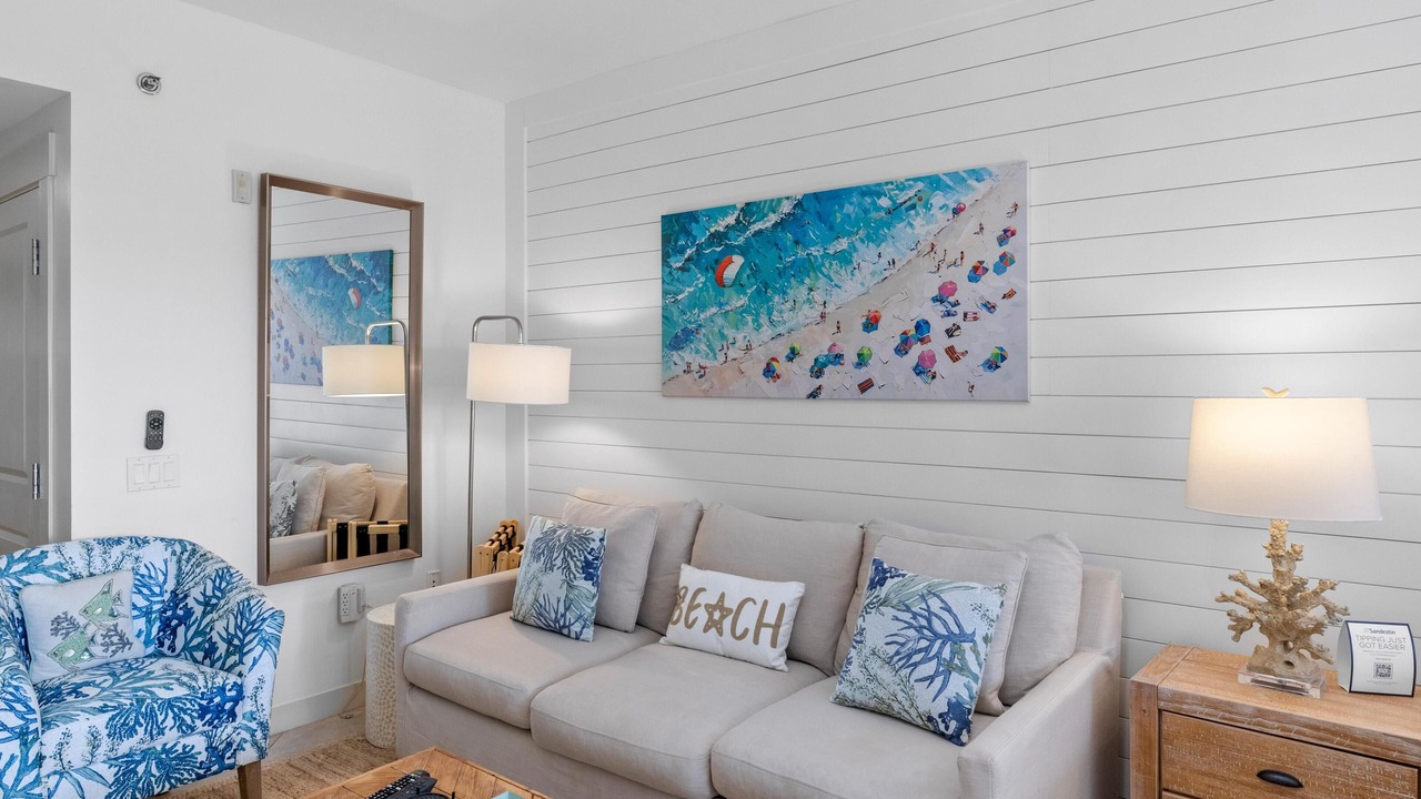 Photo of Livingroom in Baytowne Wharf