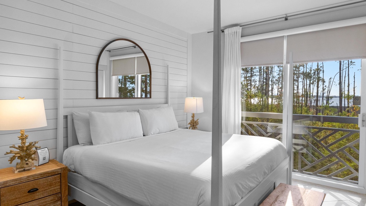 Photo of Bedroom in Baytowne Wharf