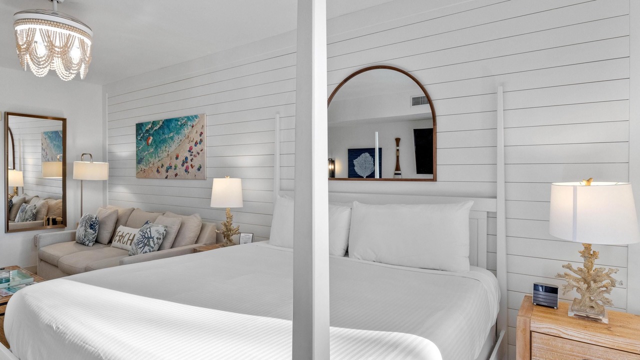 Photo of Bedroom in Baytowne Wharf