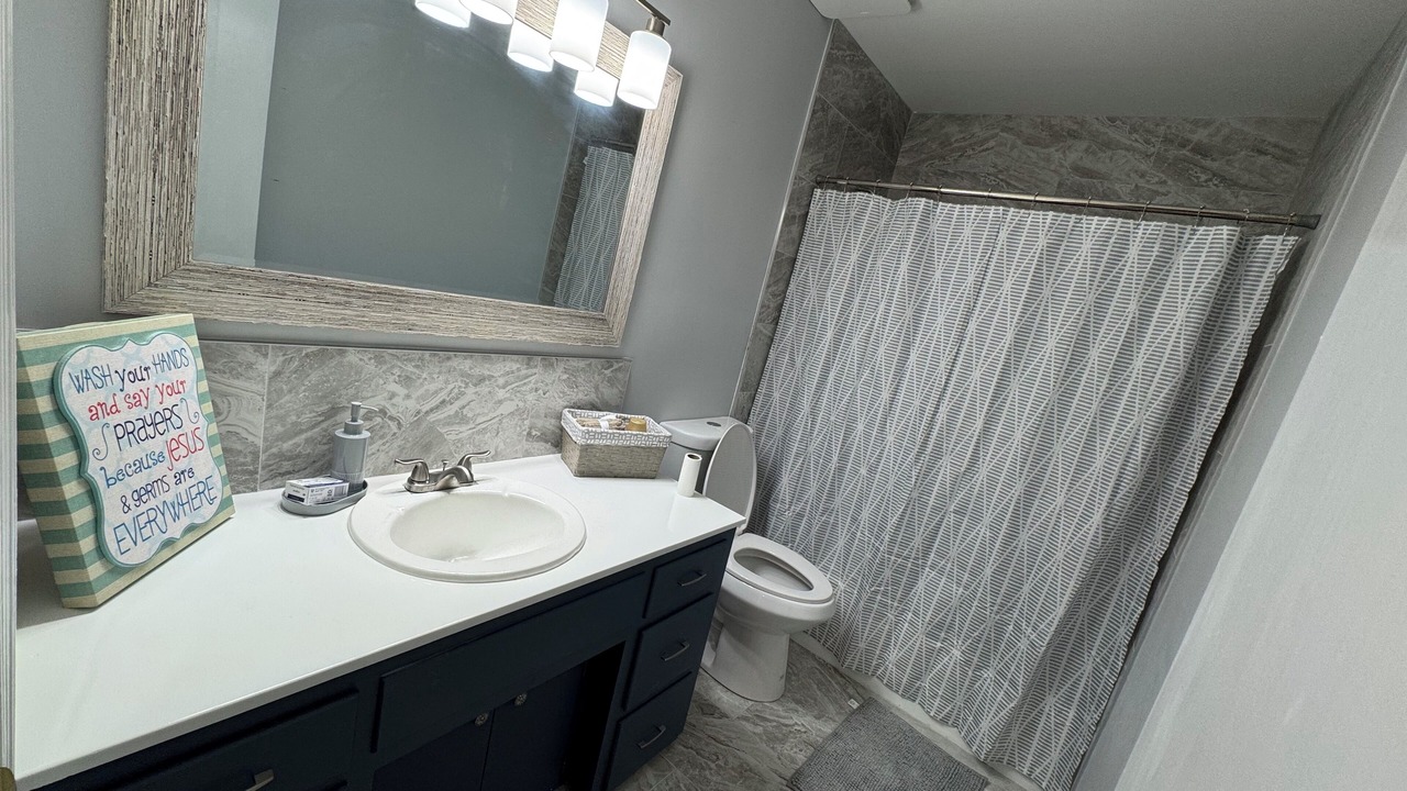 Photo of Bathroom in Gunter Afs