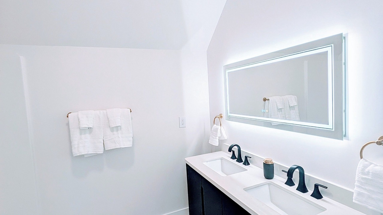 Photo of Bathroom in Muscle Shoals