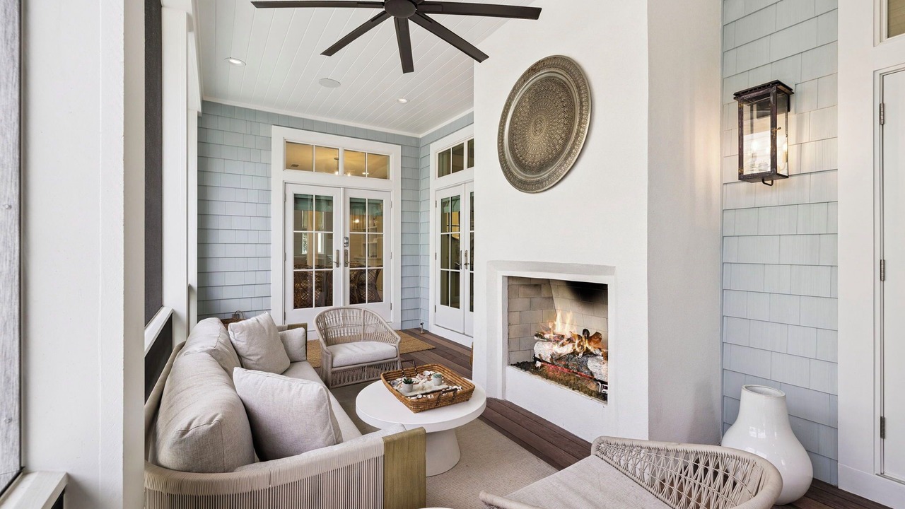 Photo of Livingroom in WaterSound West Beach