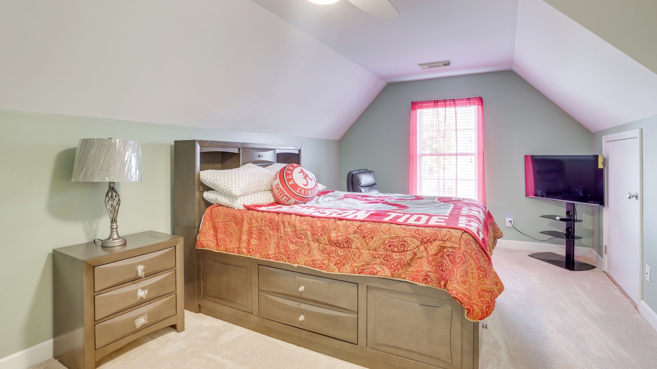 Photo of Bedroom in Tuscaloosa