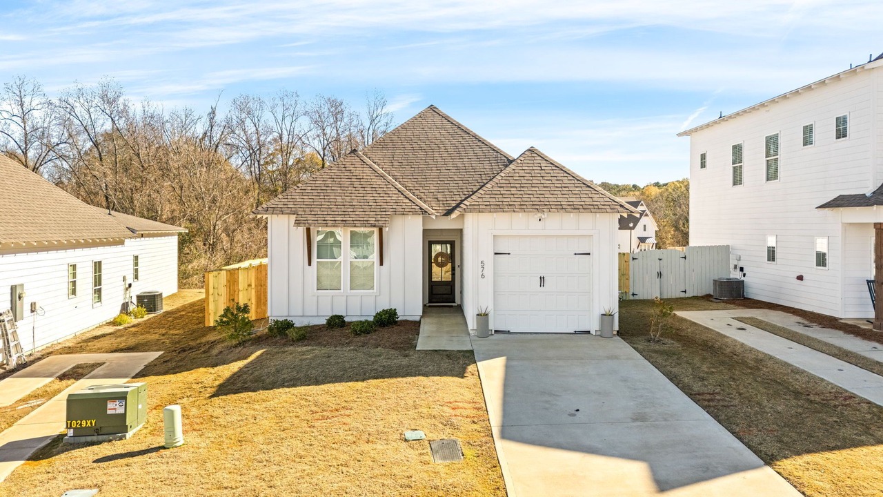 Photo of Outdoor in Auburn
