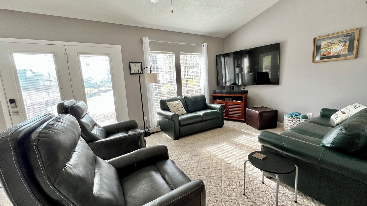 Photo of Livingroom in Jacksons' Gap
