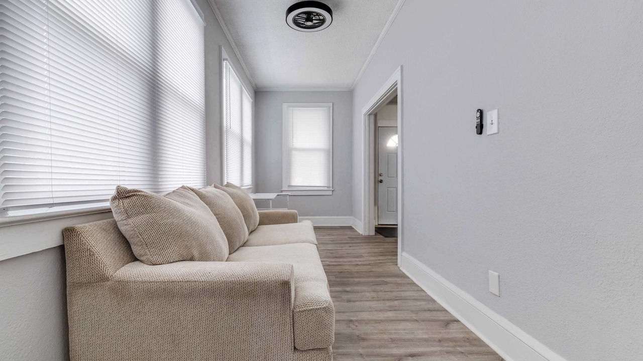 Photo of Livingroom in Urban Core