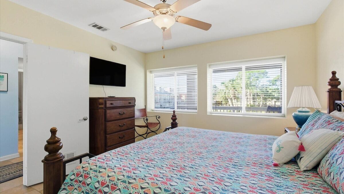 Photo of Bedroom in Panacea