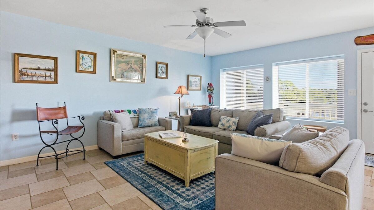 Photo of Livingroom in Panacea
