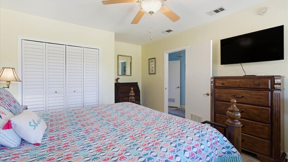 Photo of Bedroom in Panacea