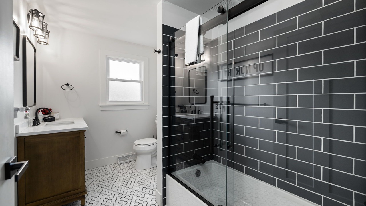 Photo of Bathroom in Empire