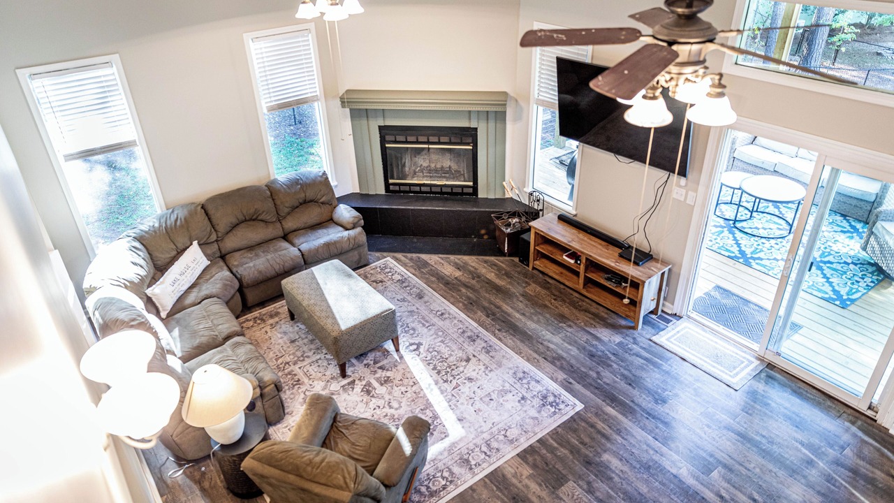 Photo of Livingroom in Eatonton