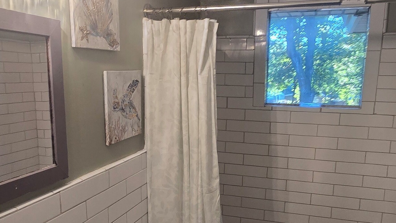Photo of Bathroom in Gunter Afs