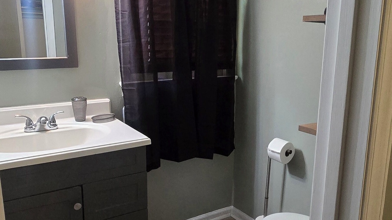 Photo of Bathroom in Gunter Afs