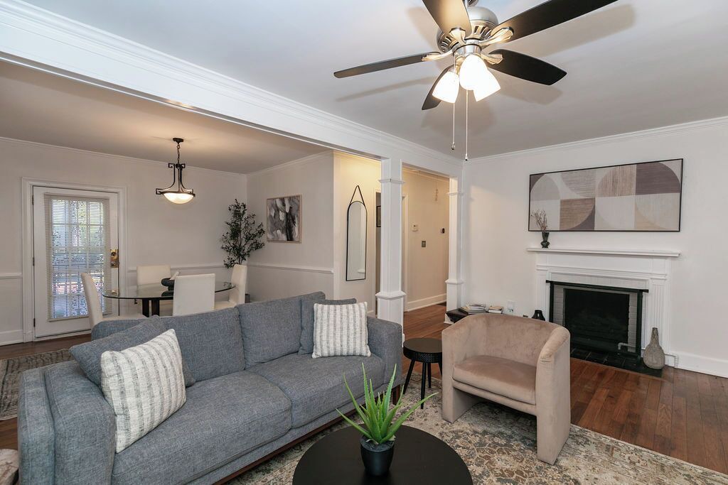 Photo of Livingroom in Oakhurst