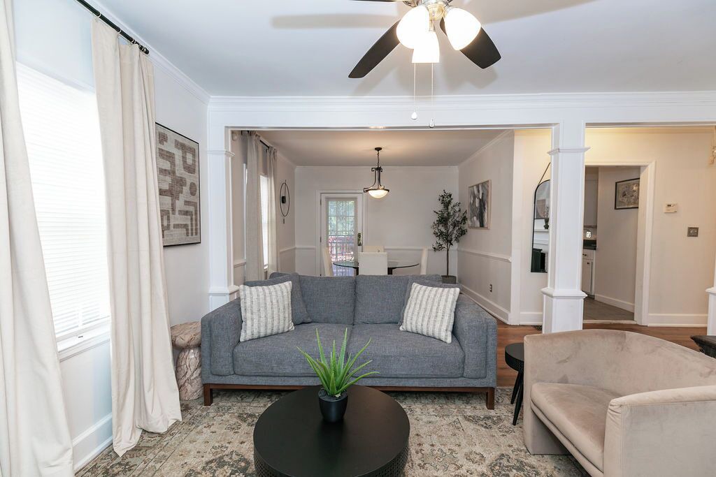 Photo of Livingroom in Oakhurst