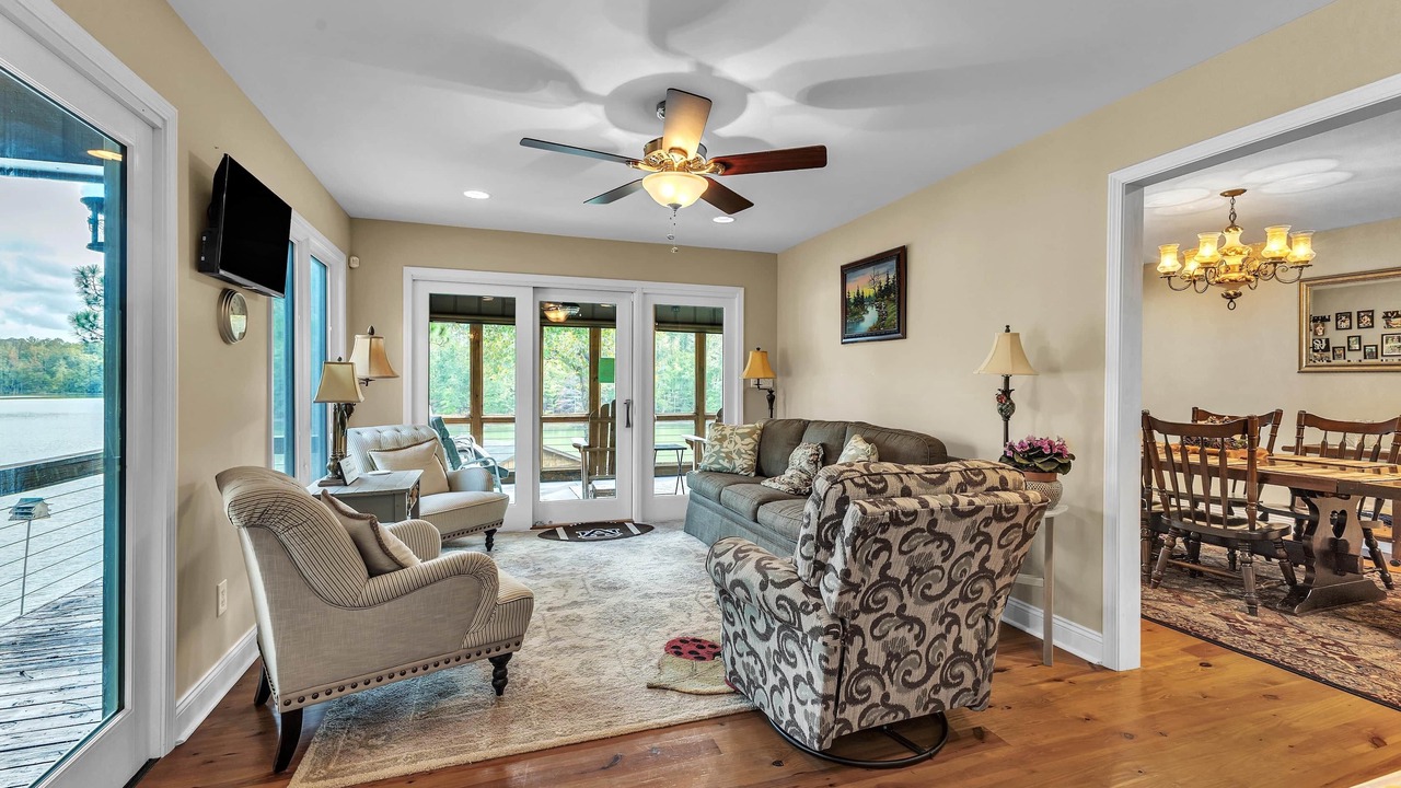 Photo of Bedroom in Alexander City