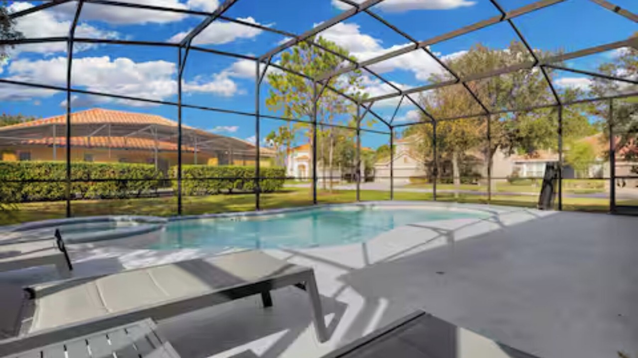 Photo of Outdoor in Loughman