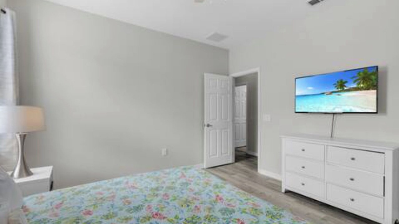 Photo of Bedroom in Loughman