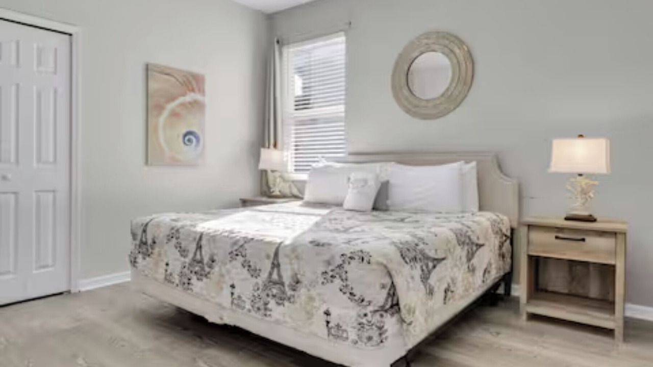 Photo of Bedroom in Loughman