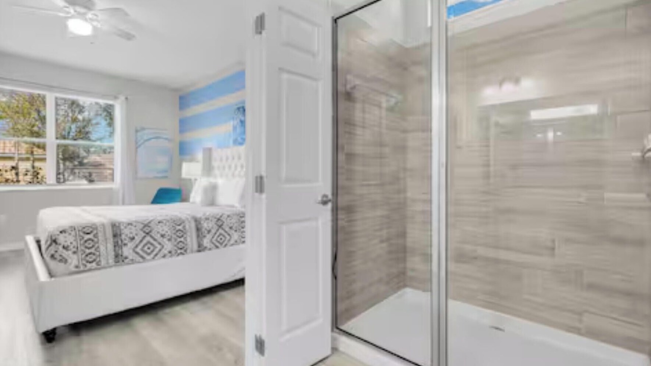 Photo of Bedroom in Loughman