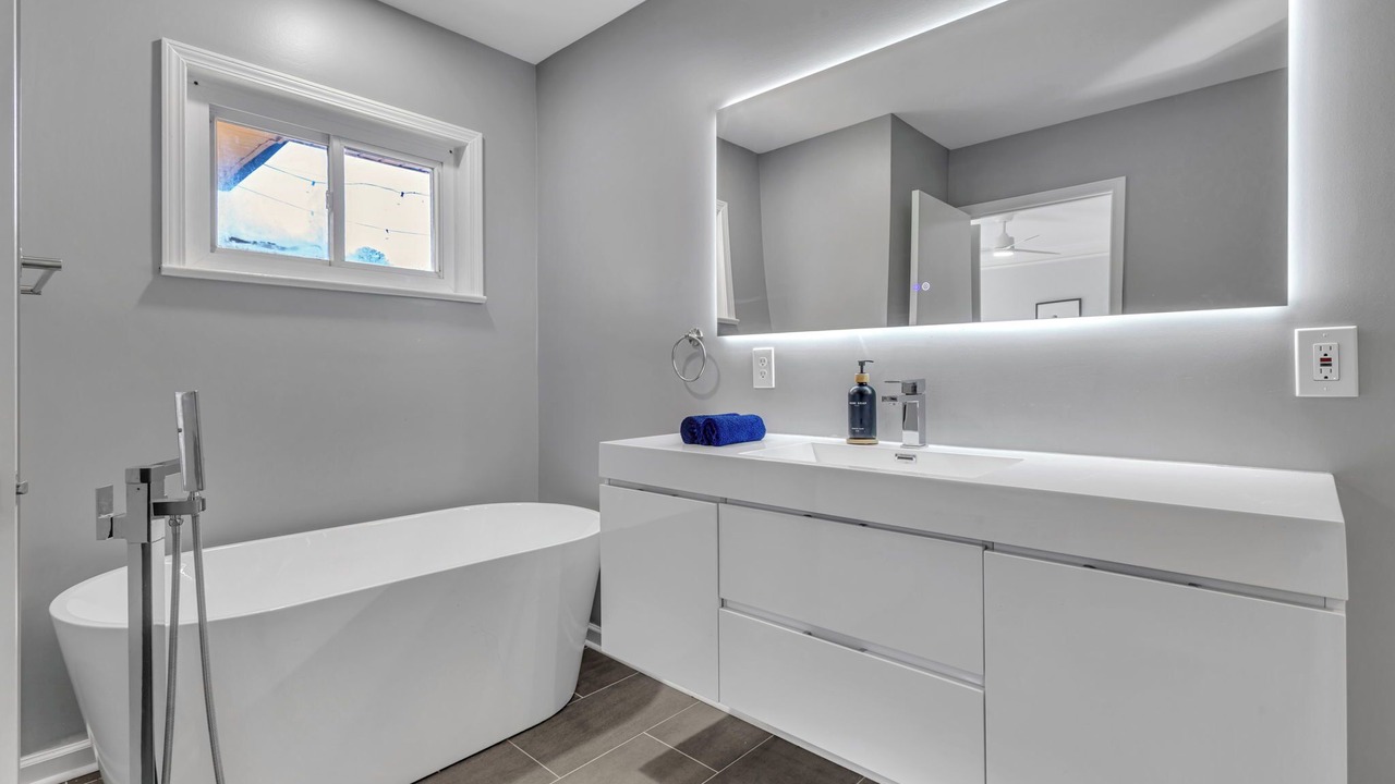Photo of Bathroom in College Park