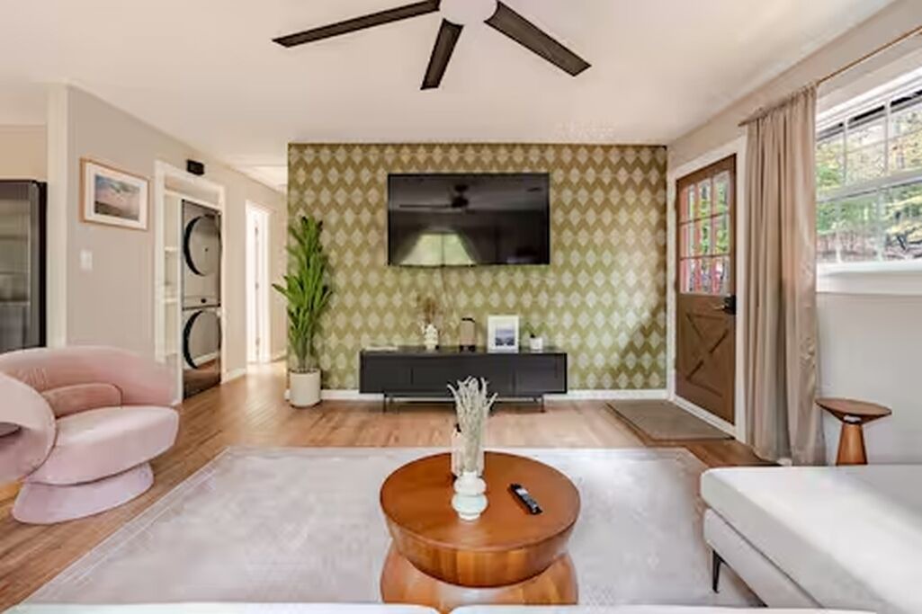 Photo of Livingroom in Ellijay
