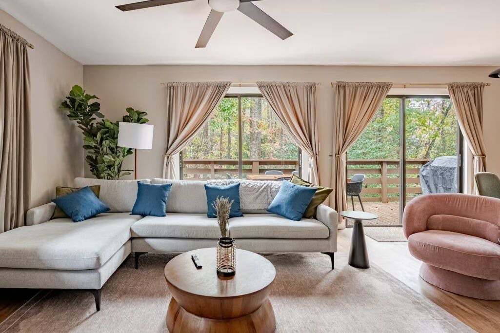 Photo of Livingroom in Ellijay