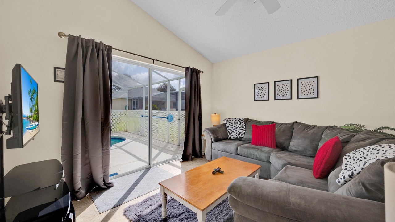 Photo of Bedroom in Florida Pines