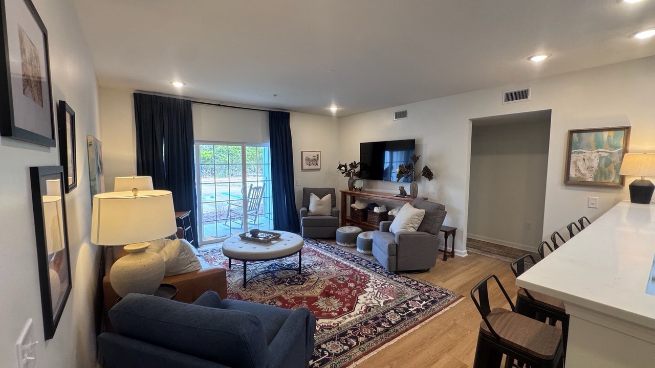 Photo of Livingroom in Starkville