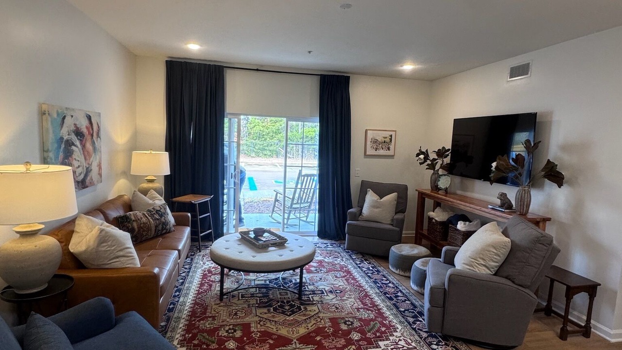 Photo of Livingroom in Starkville