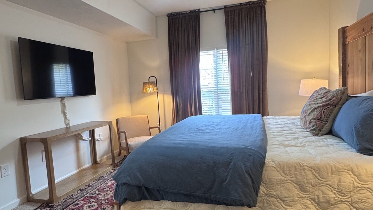Photo of Bedroom in Starkville