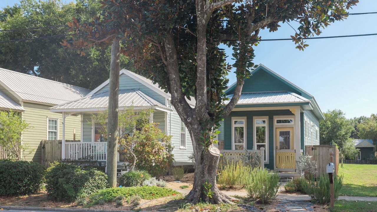 Photo of Outdoor in Old East Hill