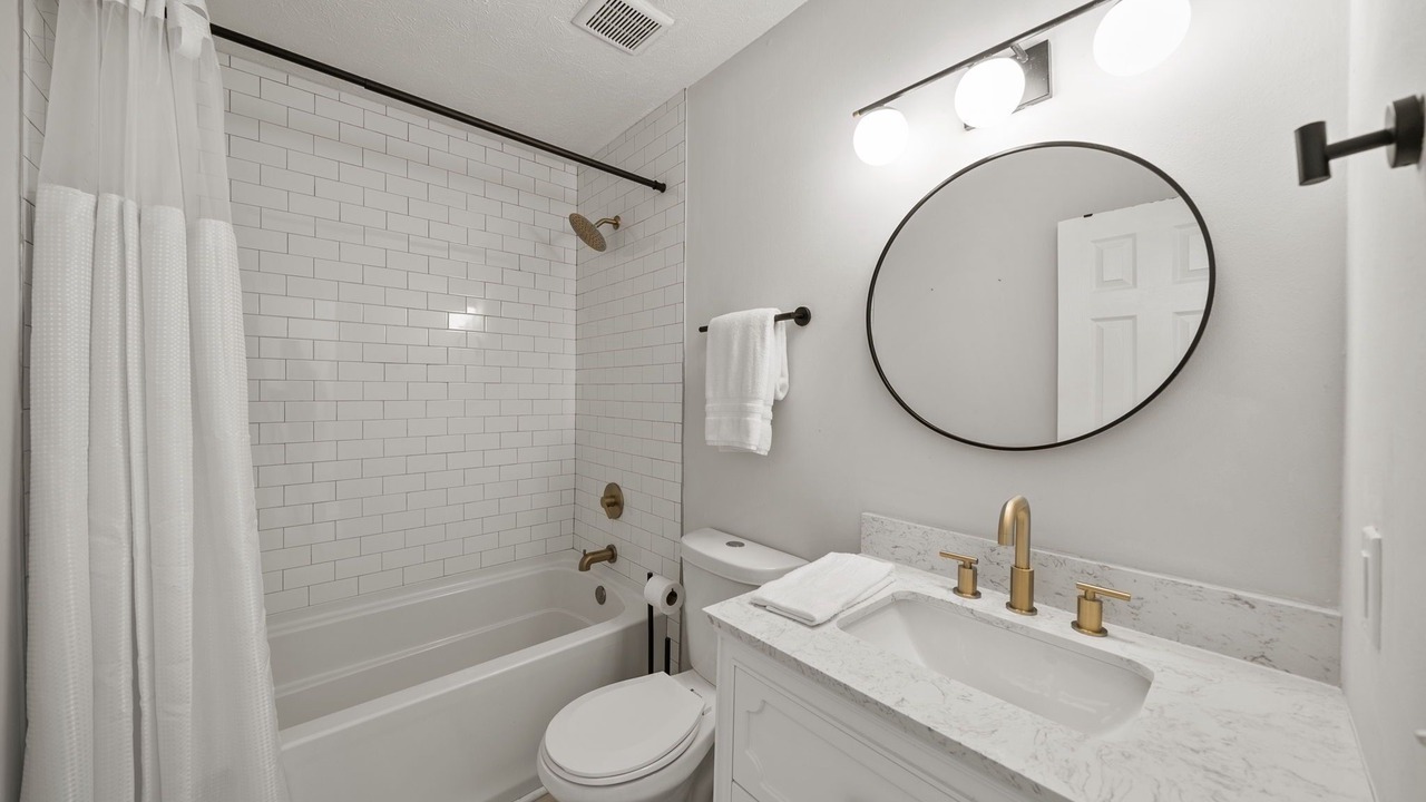 Photo of Bathroom in Holiday Beach