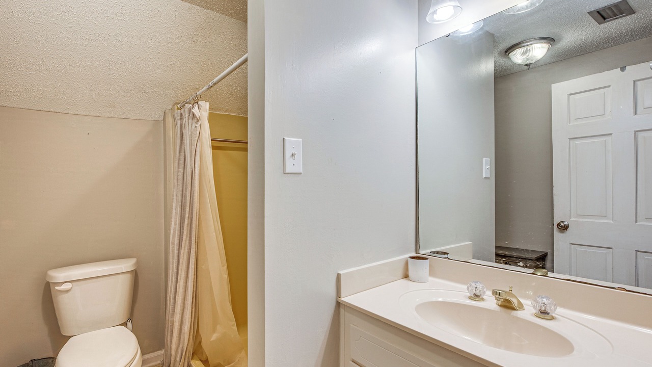 Photo of Bathroom in Hahira
