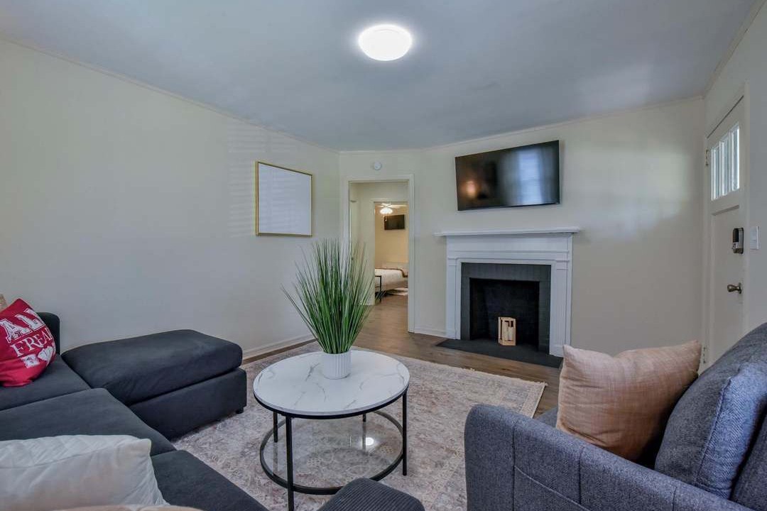 Photo of Livingroom in Tuscaloosa