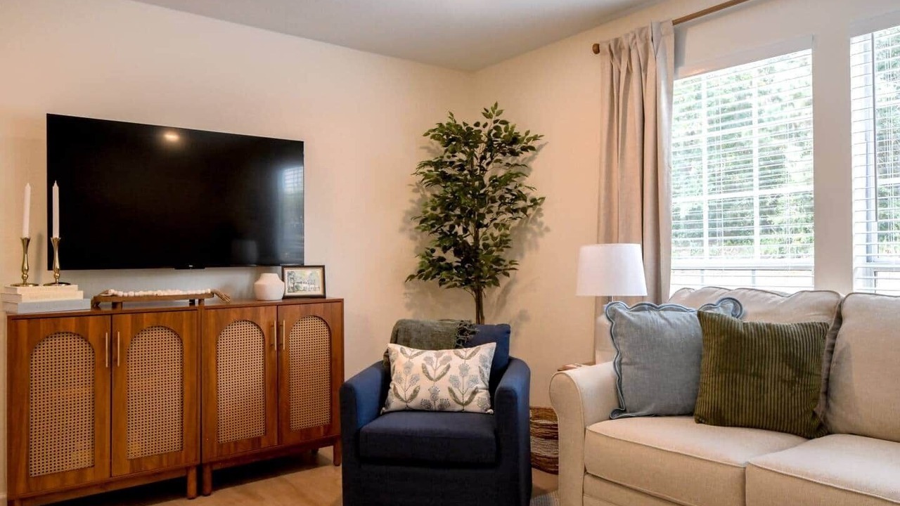Photo of Livingroom in Auburn
