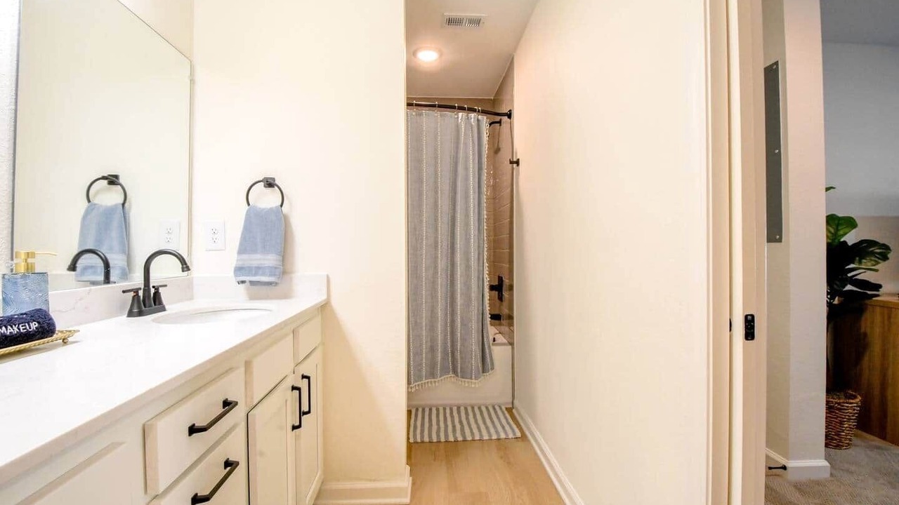 Photo of Bathroom in Auburn