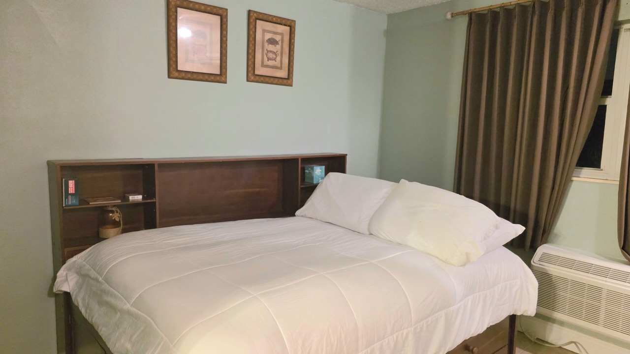 Photo of Bedroom in Silver Beach Park