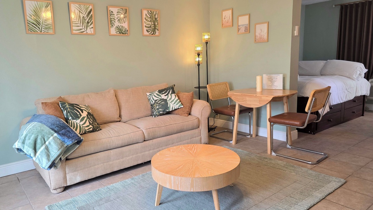 Photo of Livingroom in Silver Beach Park