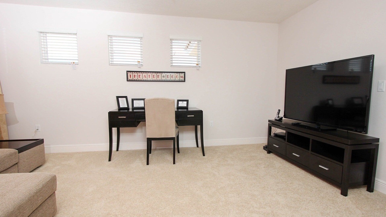 Photo of Livingroom in Loughman