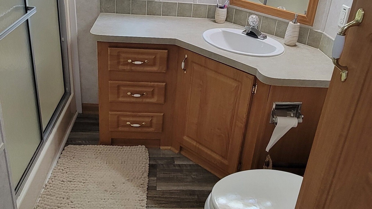 Photo of Bathroom in Elberta